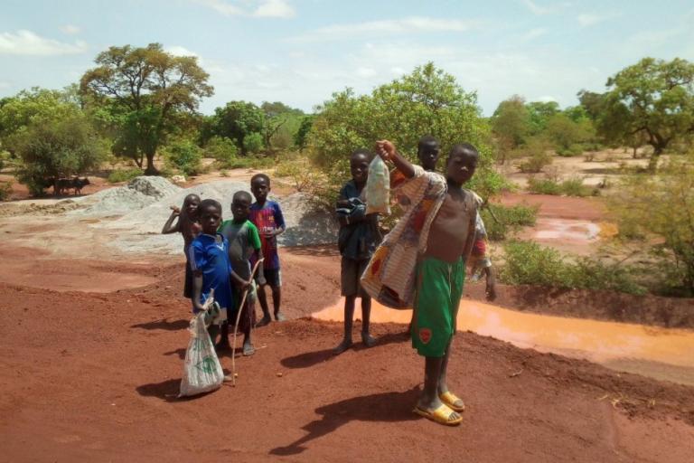 Intégrer la gestion des inondations et de la sécheresse et de l’alerte précoce pour l’adaptation au changement climatique dans le bassin de la Volta